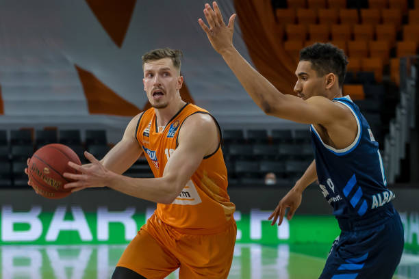 中更容易获 中更容易获