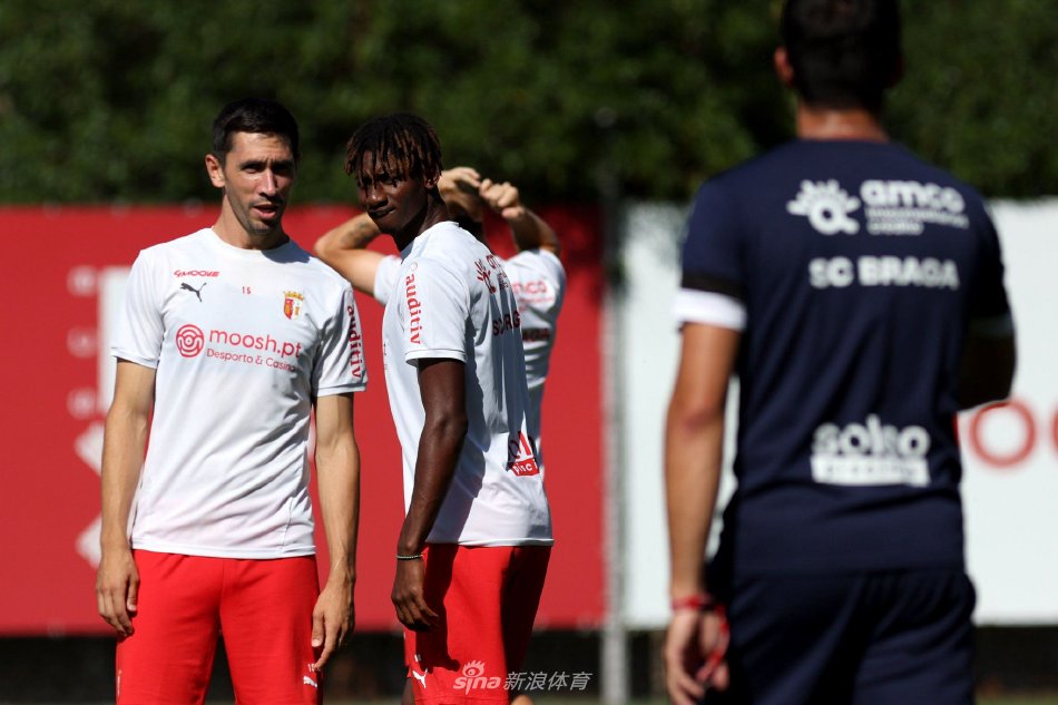 雪舞台的中 雪舞台的中